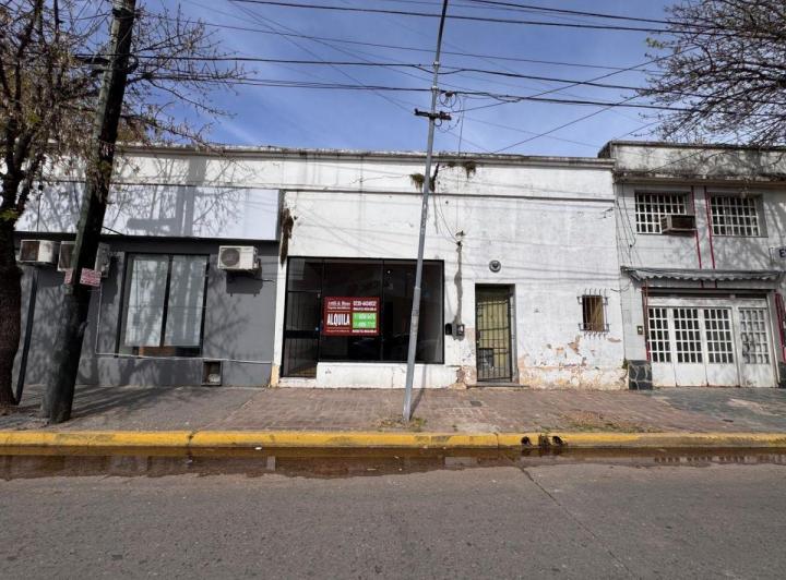 Local comercial · 122m² · 3 Ambientes