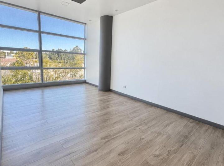 Oficina comercial · 80m² · 2 Ambientes · 1 Cochera
