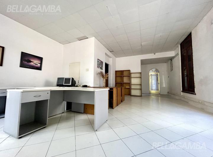Local comercial · 150m² · 4 Ambientes