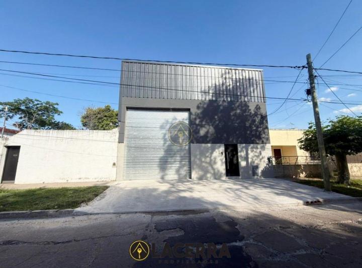 Bodega-Galpón · 350m²