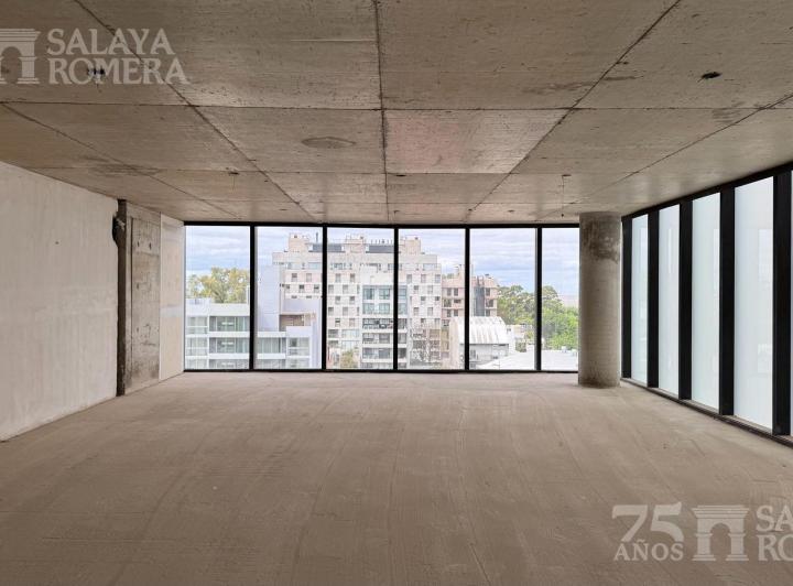 Oficina comercial · 261m² · 1 Ambiente · 2 Cocheras