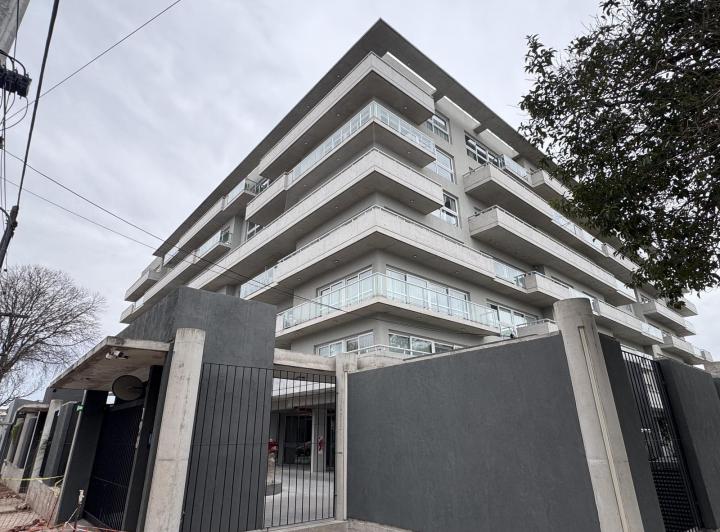 Departamento · 40m² · 1 Ambiente · 2 Cocheras