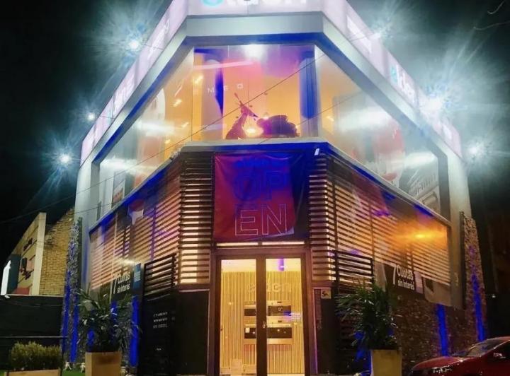 Local comercial · 600m² · 1 Ambiente · 5 Cocheras