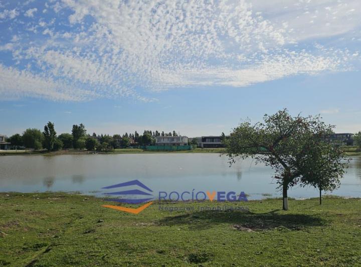 Terreno · 1202m²