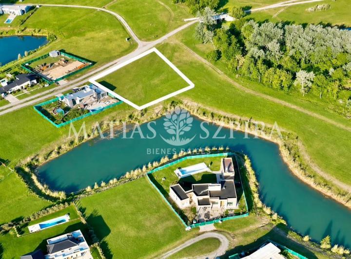 Terreno · 2000m²