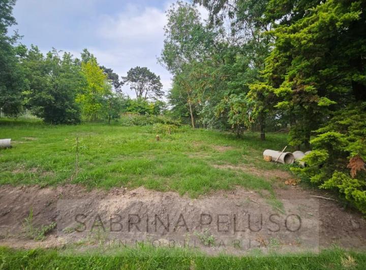 Terreno · 375m²
