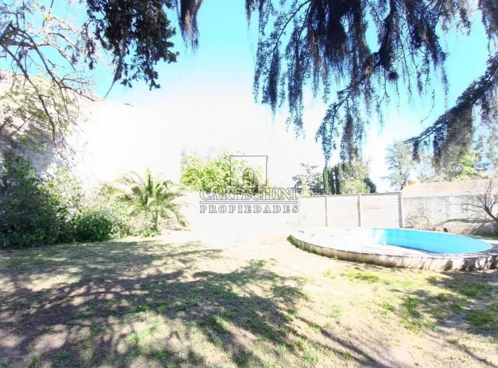 Terreno · 772m²