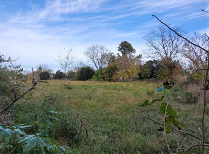 Terreno · 483m²