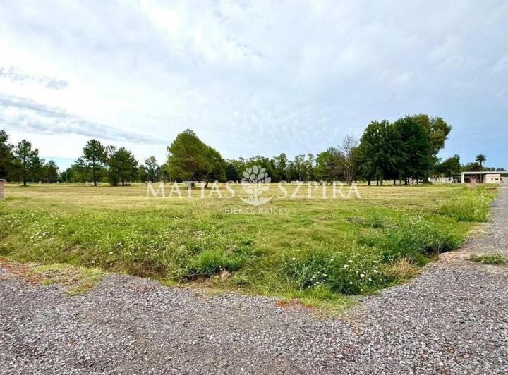 Terreno · 600m²