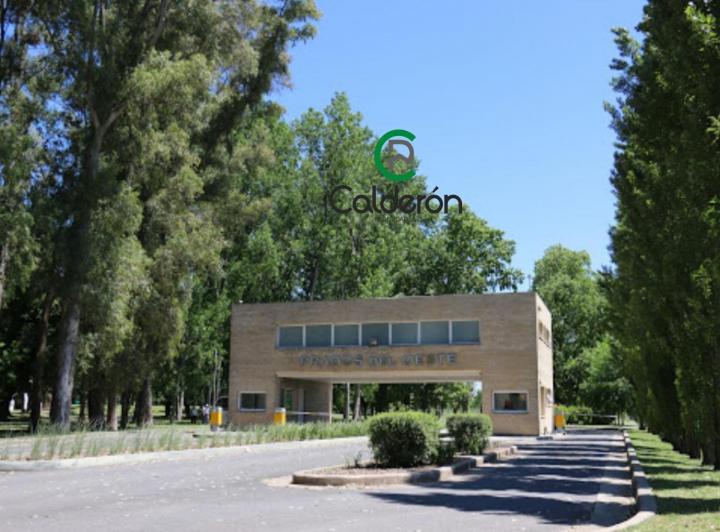 Terreno · 810m²
