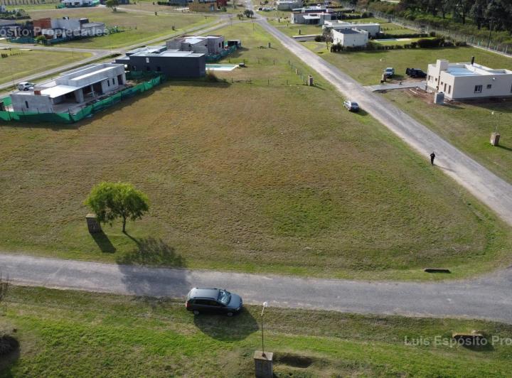 Terreno · 968m²