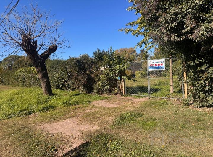 Terreno · 205m²