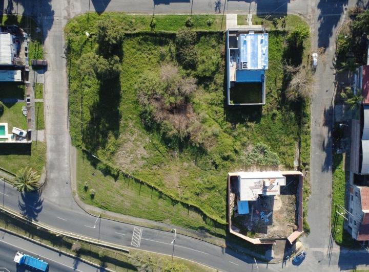 Terreno · 210m²