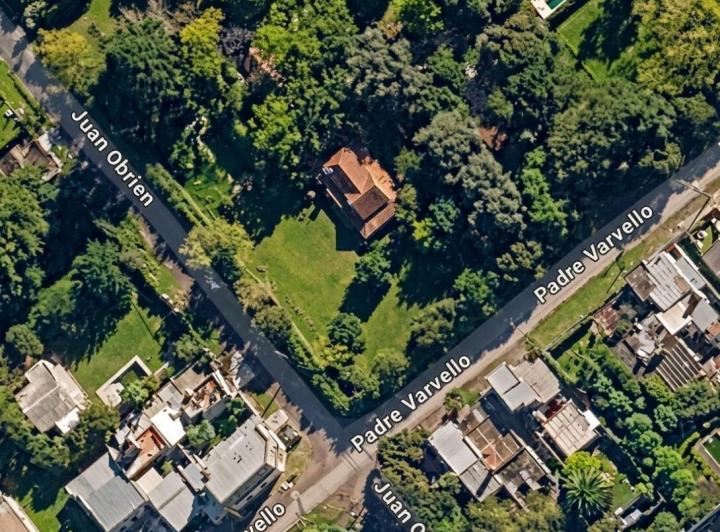 Terreno · 420m²