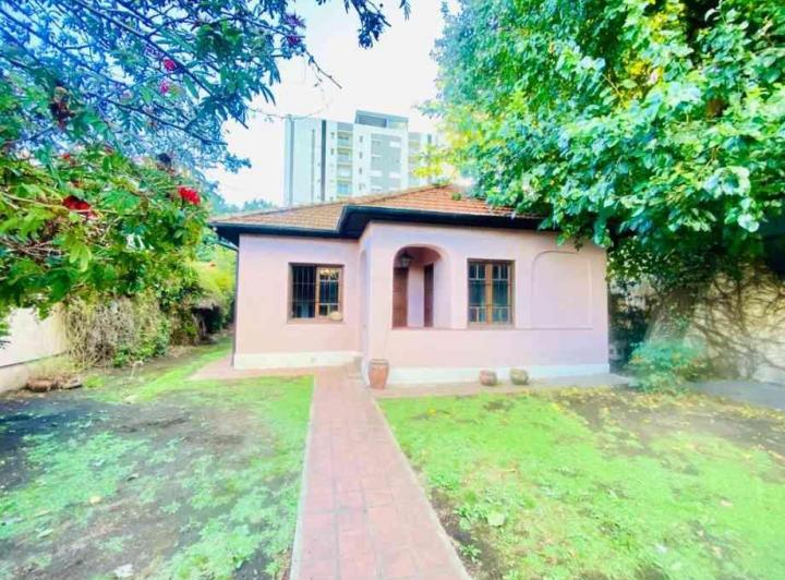 Terreno · 220m²
