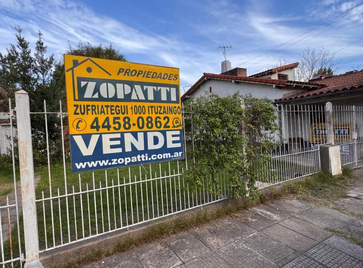 Terreno · 150m² · 3 Ambientes · 2 Cocheras