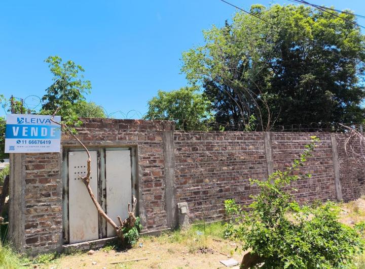 Terreno · 400m²