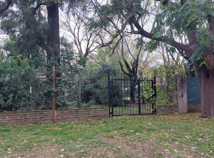 Terreno · 422m²