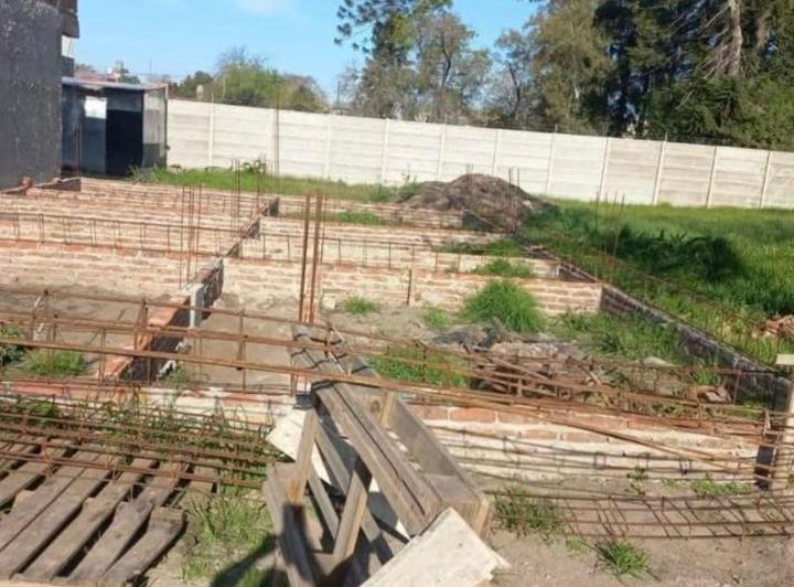 Terreno · 208m²