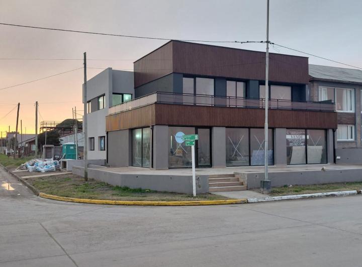 Casa · 105m² · 3 Ambientes · 1 Cochera