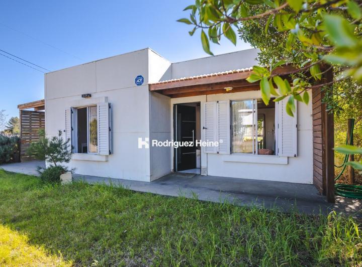 Casa · 48m² · 3 Ambientes · 1 Cochera