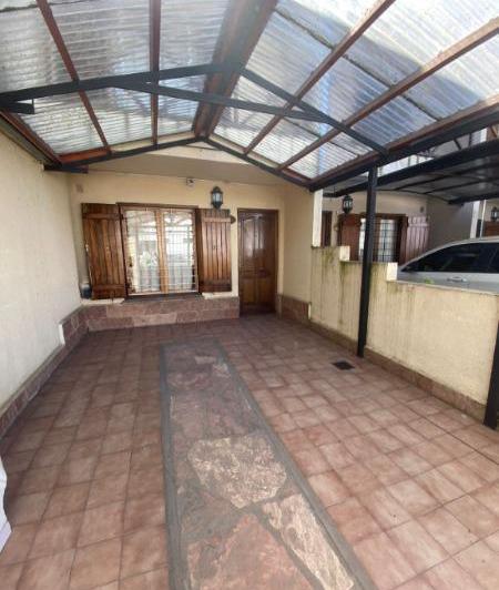 Casa · 70m² · 3 Ambientes · 1 Cochera
