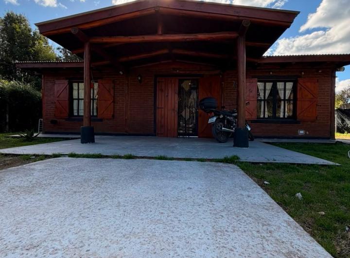 Casa · 561m² · 4 Ambientes · 1 Cochera