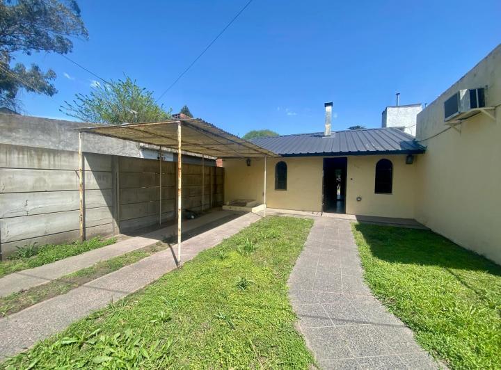 Casa · 130m² · 4 Ambientes · 1 Cochera