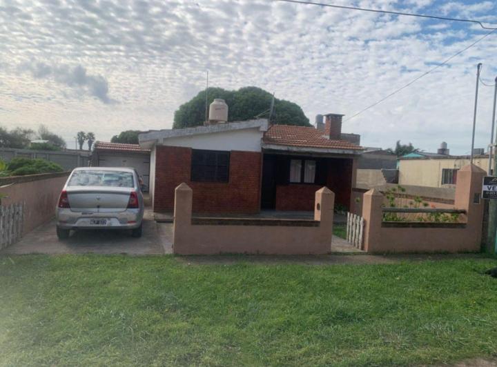 Casa · 60m² · 3 Ambientes · 3 Cocheras