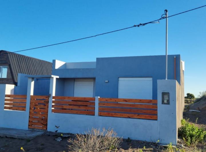 Casa · 65m² · 3 Ambientes · 2 Cocheras