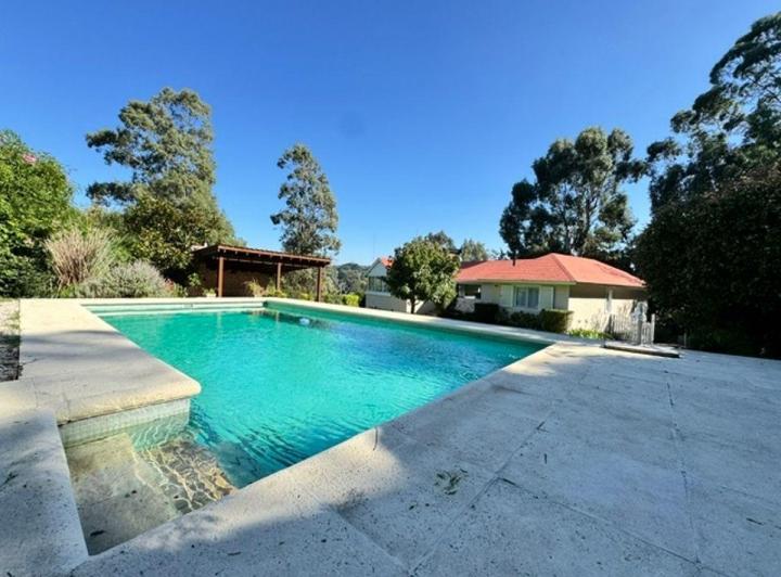 Casa · 190m² · 3 Ambientes · 2 Cocheras