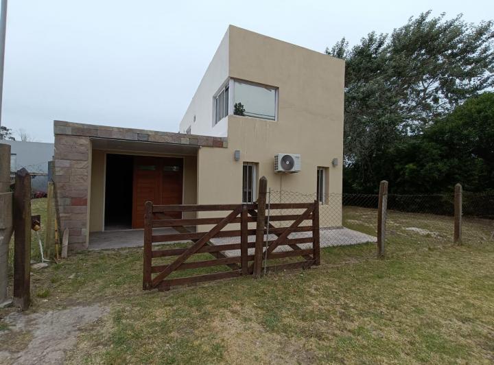 Casa · 137m² · 3 Ambientes · 1 Cochera