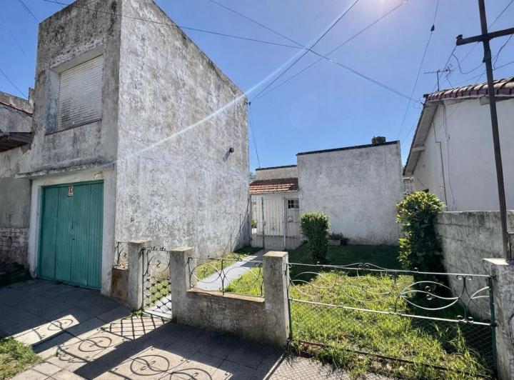 Casa · 80m² · 4 Ambientes · 1 Cochera