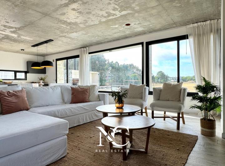 Casa · 202m² · 5 Ambientes