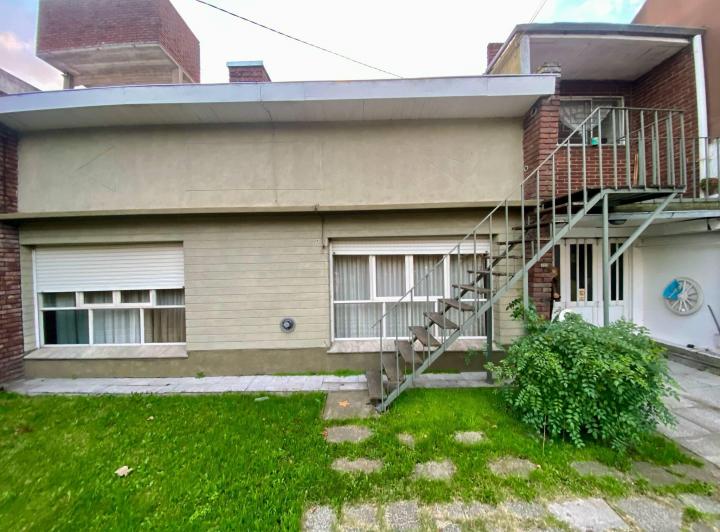 Casa · 150m² · 4 Ambientes · 1 Cochera