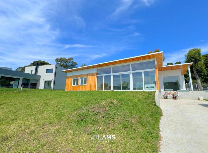 Casa · 170m² · 4 Ambientes