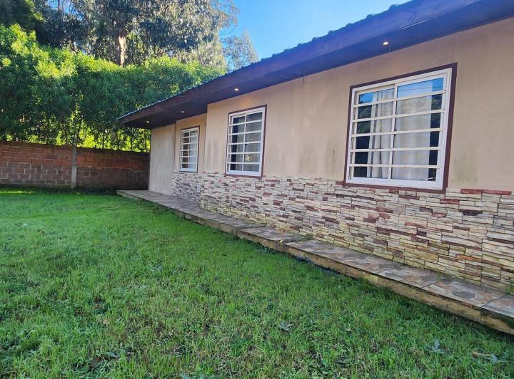 Casa · 90m² · 4 Ambientes · 1 Cochera
