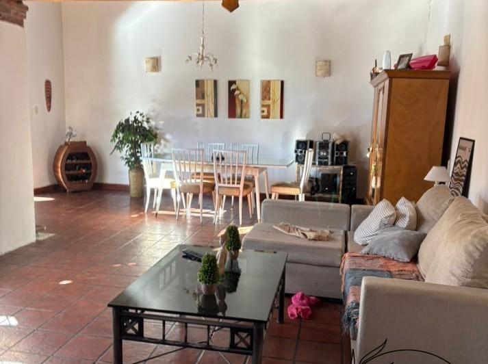 Casa · 114m² · 3 Ambientes · 2 Cocheras