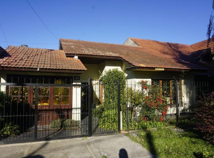 Casa · 85m² · 3 Ambientes · 1 Cochera