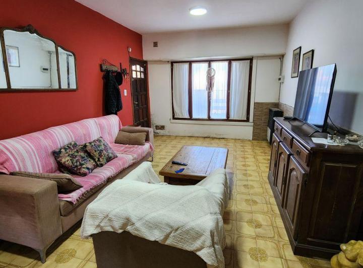 Casa · 120m² · 5 Ambientes · 1 Cochera