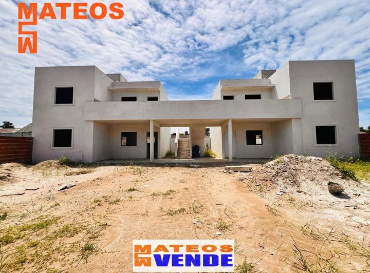 Casa · 60m² · 3 Ambientes · 1 Cochera