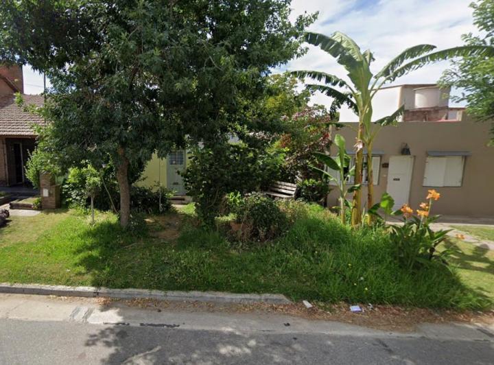 Casa · 330m² · 3 Ambientes