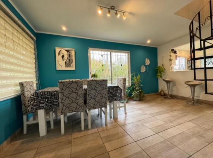 Casa · 110m² · 4 Ambientes · 1 Cochera