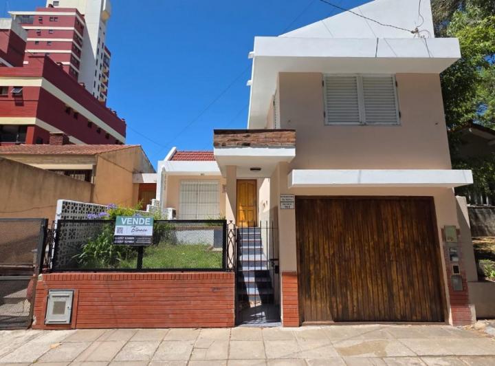 Casa · 110m² · 4 Ambientes · 1 Cochera