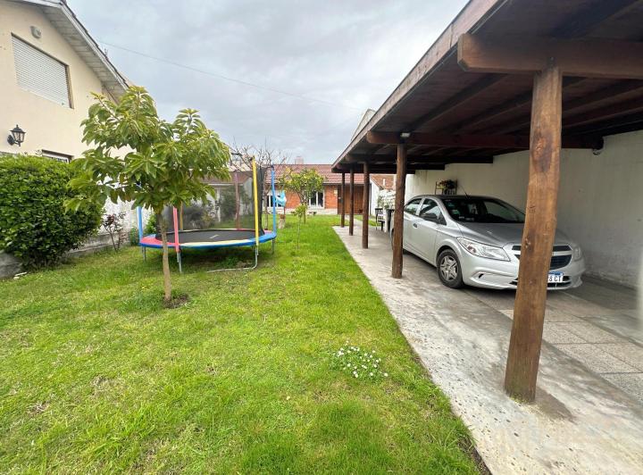 Casa · 100m² · 3 Ambientes · 3 Cocheras