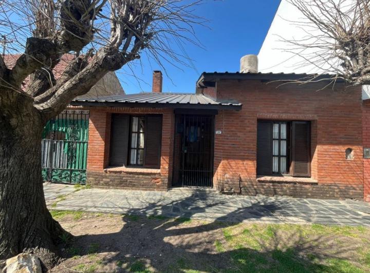 Casa · 133m² · 4 Ambientes · 1 Cochera
