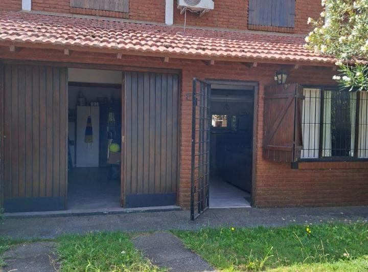 Casa · 140m² · 3 Ambientes · 1 Cochera