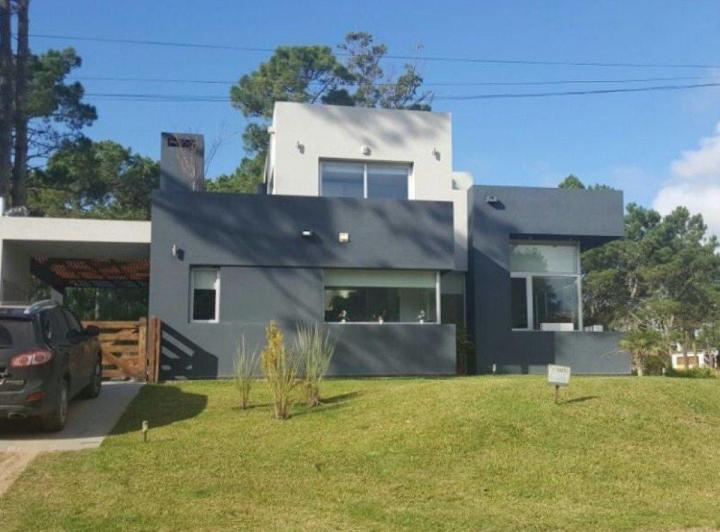 Casa · 185m² · 4 Ambientes
