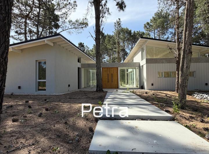 Casa · 195m² · 5 Ambientes