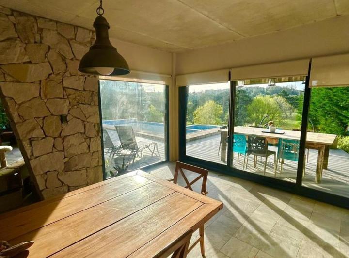 Casa · 160m² · 7 Ambientes · 1 Cochera